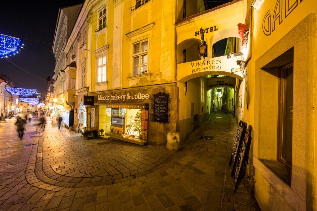 Aplend City Bastova 1 Bratislava Extérieur photo