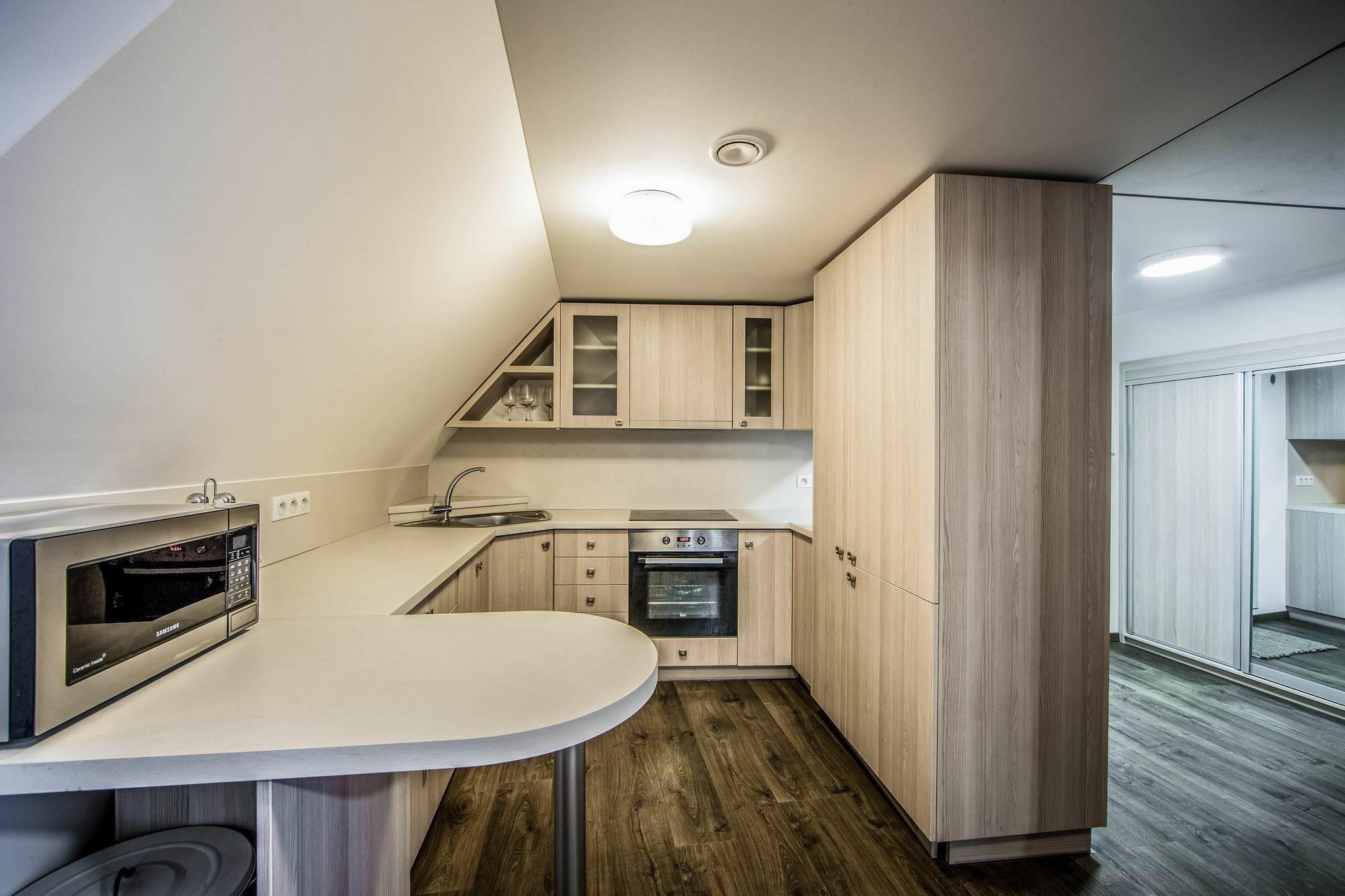 Aplend City Bastova 1 Bratislava Extérieur photo